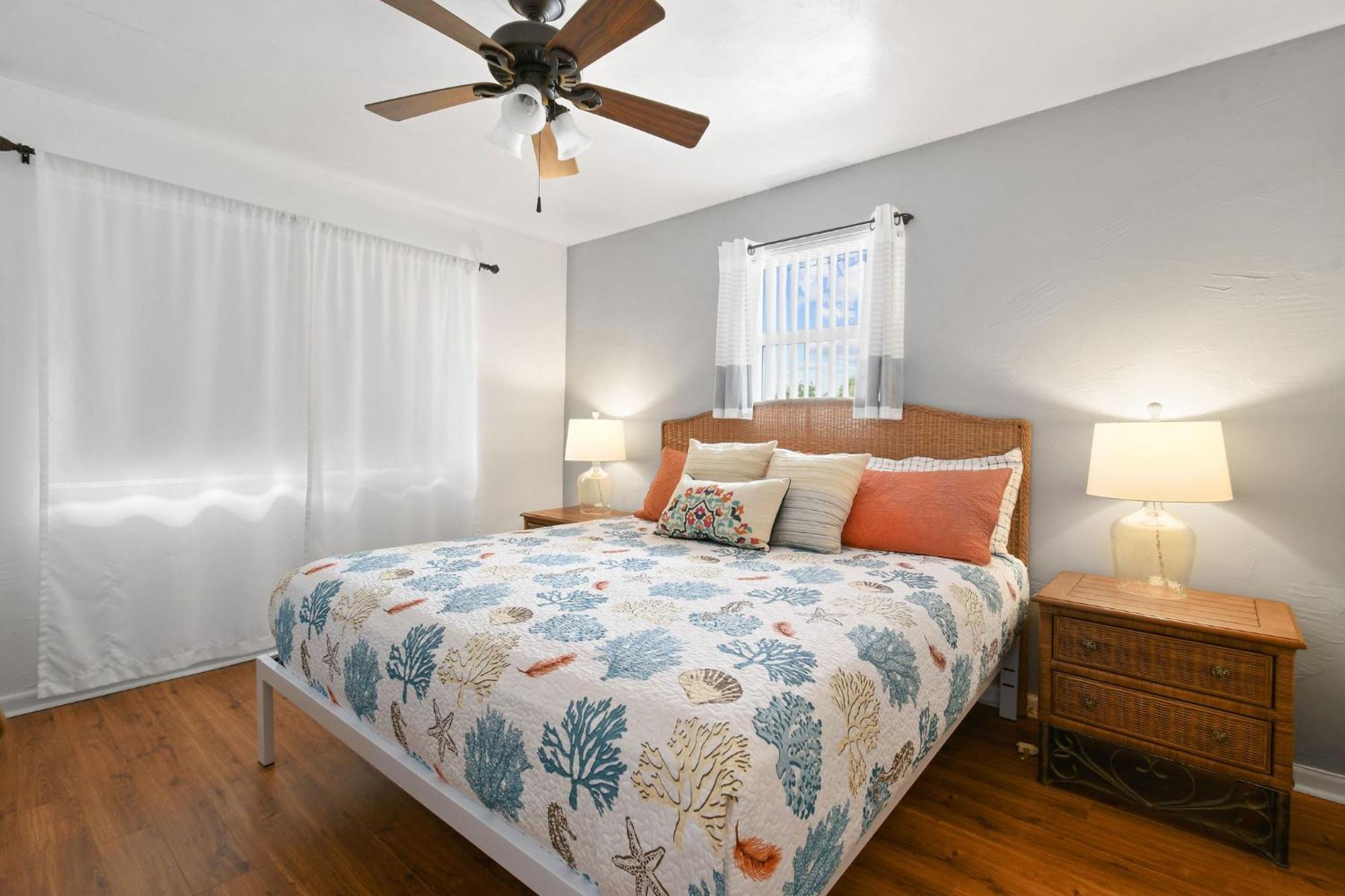Sunshine Shores Boutique Apartments ปาล์มบีชชอร์ ภายนอก รูปภาพ