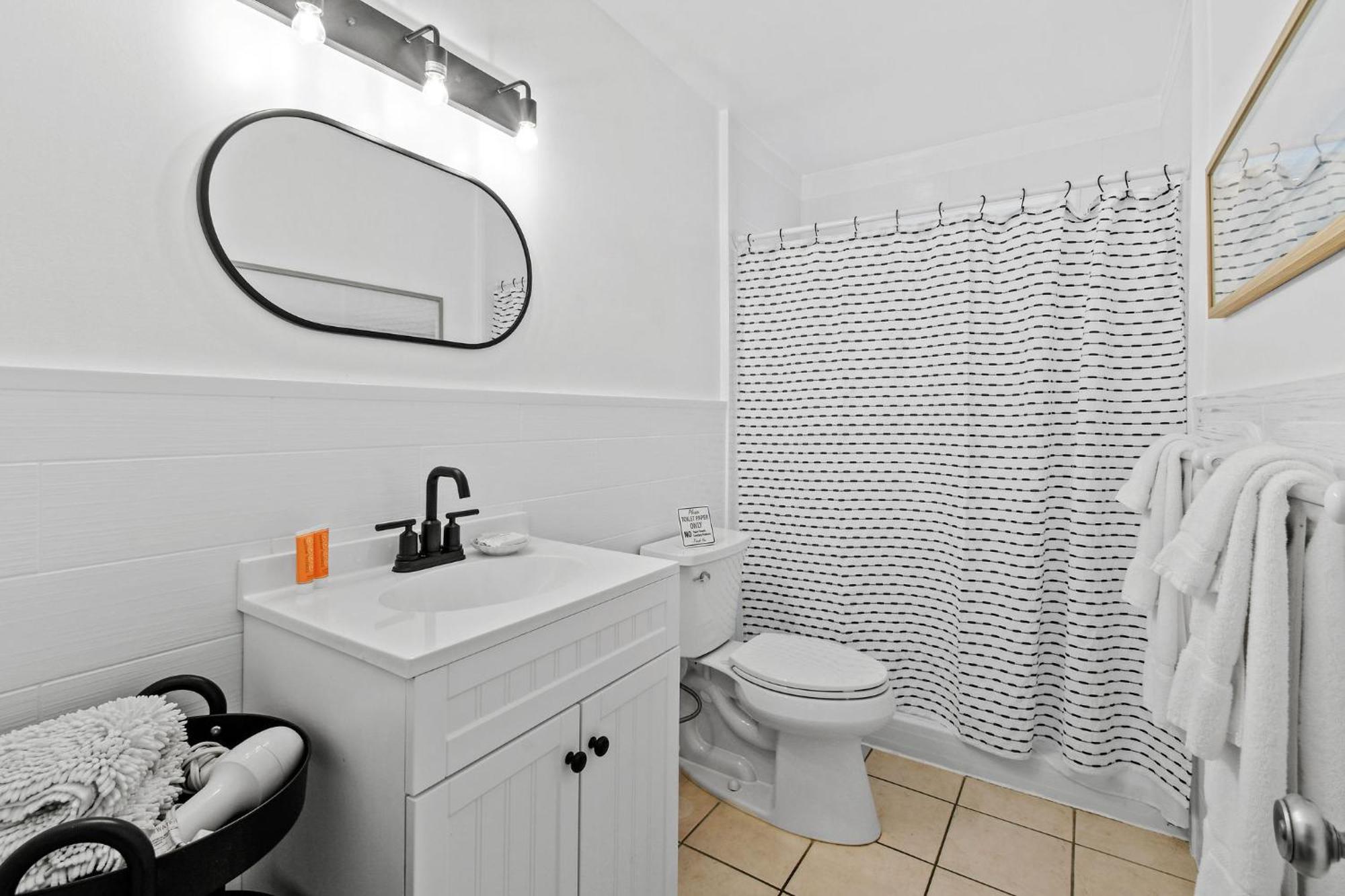 Sunshine Shores Boutique Apartments ปาล์มบีชชอร์ ภายนอก รูปภาพ