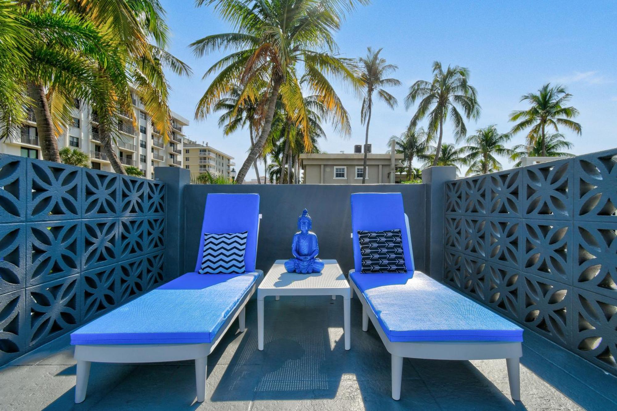 Sunshine Shores Boutique Apartments ปาล์มบีชชอร์ ภายนอก รูปภาพ